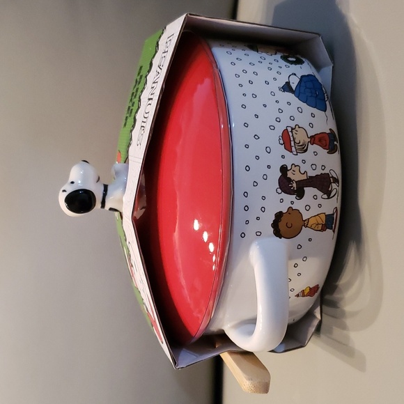 Peanuts Snoopy and friends Brie Baker and wooden Cheese Knife set NWT - Picture 2 of 6